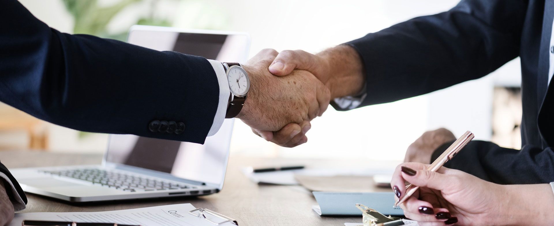 Mastering Leadership & Management: Your Professional Growth Path with Al Mithaq